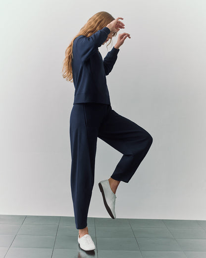 Luxury Fleece Cropped Sweatshirt for Women Soft Cozy Everyday Wear