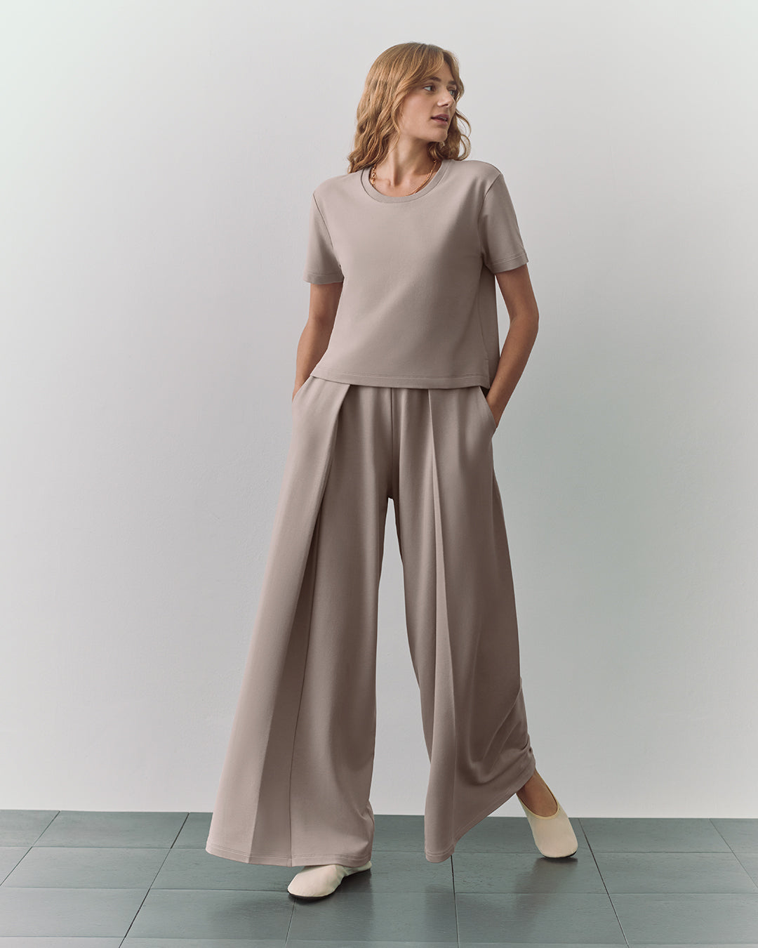 Women's French Terry Cropped Tee Relaxed Modern Everyday Essential Style