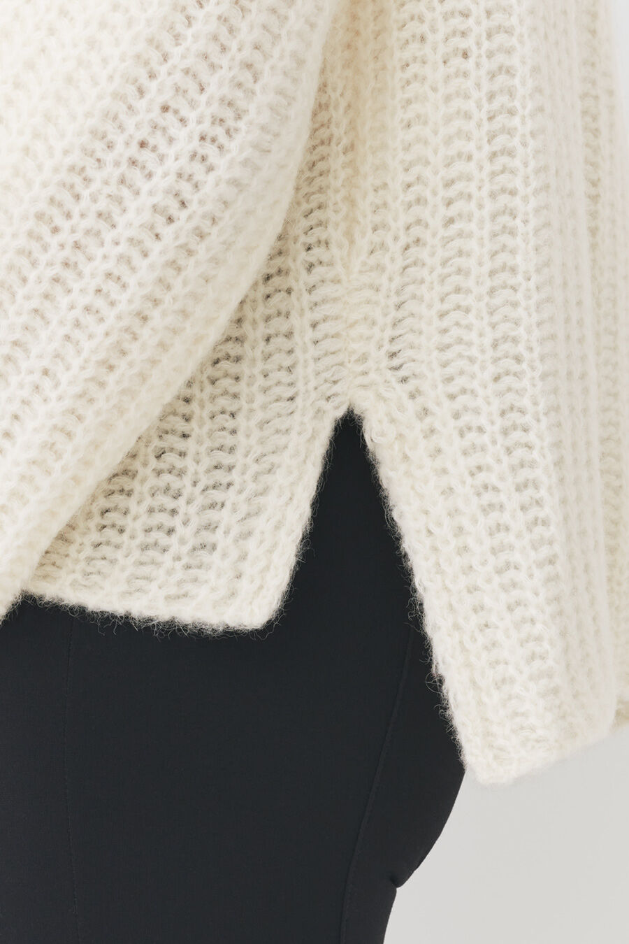 Luxury Alpaca Wool Cropped Cardigan for Women Soft Cozy Warm